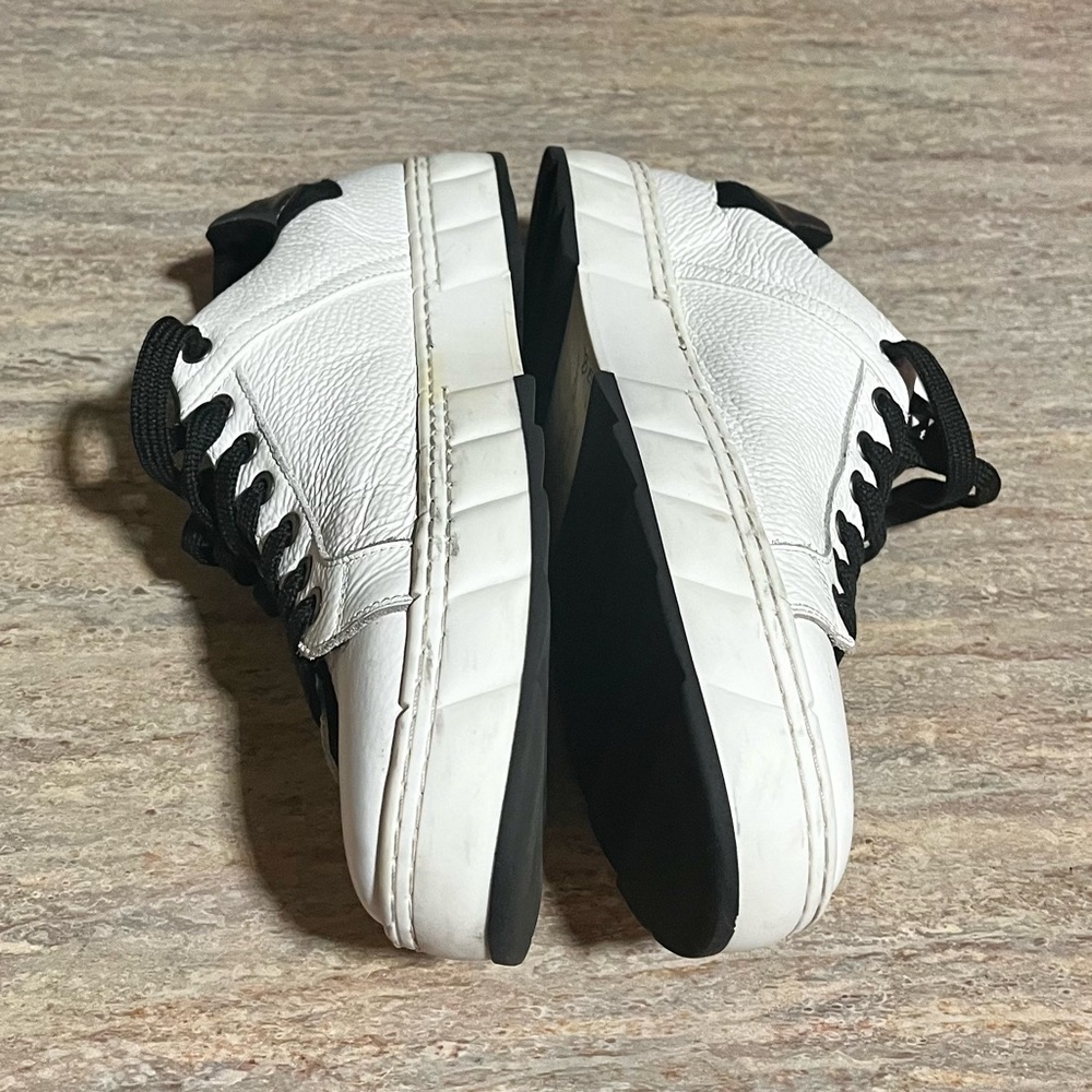 Karl Lagerfeld leather sneakers - Picture 10 of 16